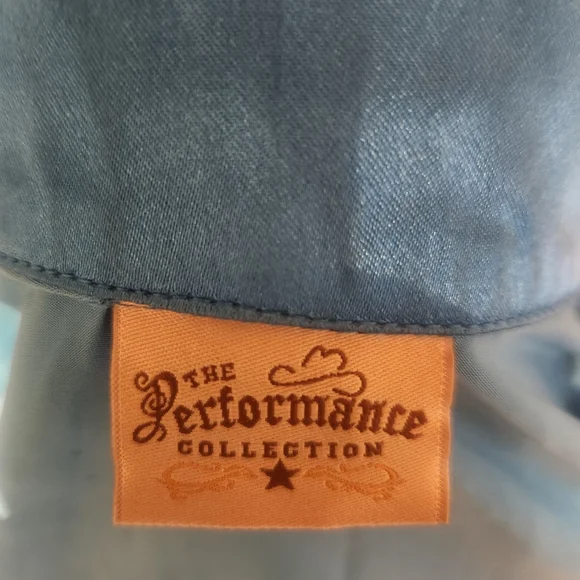 Performance Collection Blue Shirt - Picture 4 of 4